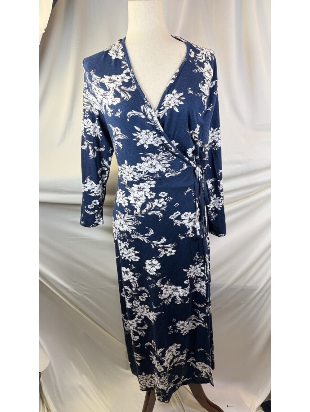 Lemon Tart Navy Jersey Knit Wrap Dress, Women’s Size L Adjustable Floral NWT
